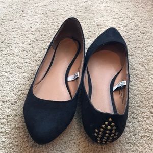 Black flats
